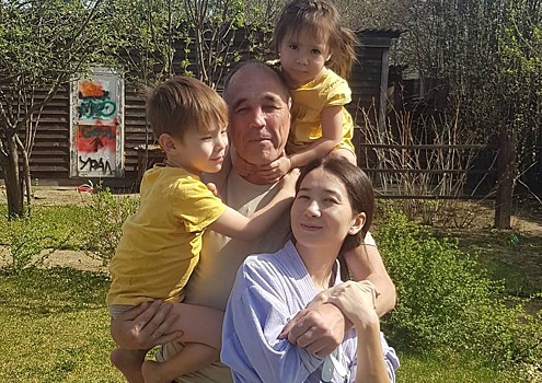 Ксения ли жена соколова фото 6-летний сын звезды "Уральских пельменей" Дмитрия Соколова начал играть на форте