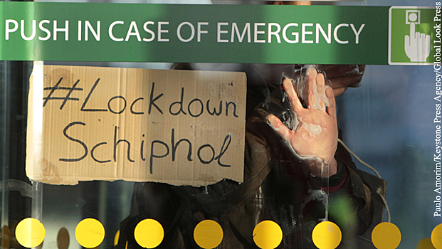 Профессор из ЮАР заявил об эффективности вакцин против нового штамма «омикрон»