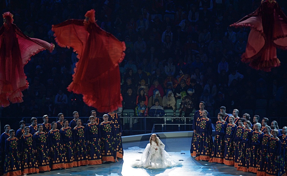 В 2014 году Юлия принимала участие в торжественной церемонии открытия зимних Паралимпийских игр