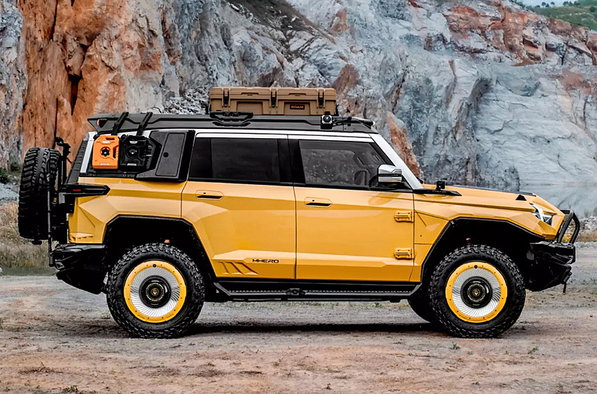 Заявленная доля композитного материала в конструкции — 22,3 процента: из него изготовлены крыша, капот, компоненты обвеса и часть декора. Также автомобиль обрёл силовые бамперы, экспедиционный багажник, электрическую лебёдку, фаркоп и комплект для «выживания».