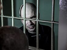 Суд в Курской области освободил участника акции 26 марта в Москве, ударившего полицейского