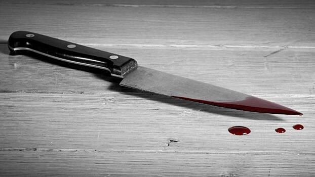 Мужчину пырнули ножом в голову в Москве