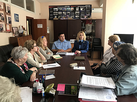 Жители Гагаринского района посетили встречу с сотрудниками прокуратуры
