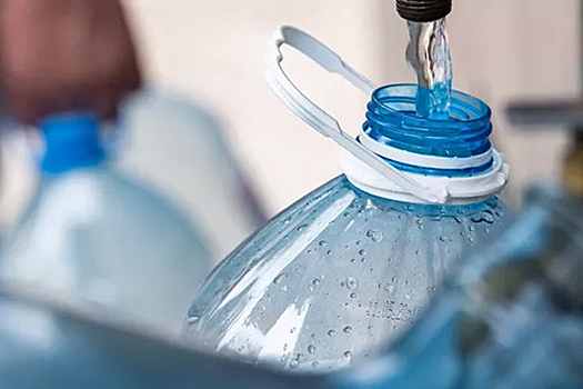 В Севастополе поставили 14 круглосуточных точек с питьевой водой