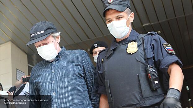 Ефремов рассказал в суде о таинственном звонке в день ДТП