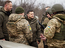 Зеленский хочет получить одобрение США при помощи обострения ситуации в Донбассе