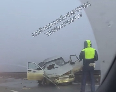 Нижегородцы застряли в гигантской пробке из-за ДТП у Стригинского моста