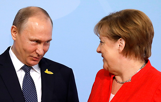 СМИ: Меркель преподнесла «прощальный подарок» Путину