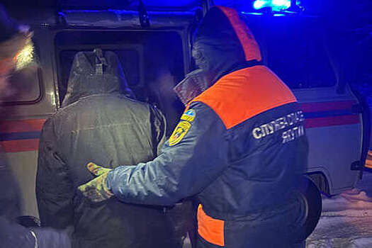 В Якутии мужчина и женщина заблудились в лесу ночью и едва не замерзли