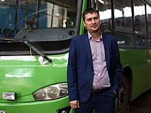 Пассажирка отсудила у самого богатого депутата омского горсовета 100 тысяч за падение в автобусе