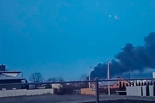 Пролет отстреливающей ложные цели крылатой ракеты Х-101 сняли на видео