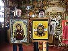 Написанные в исправительных колониях Карелии иконы переданы в зону СВО