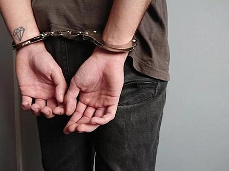 Сбытчицу наркотиков задержали в центре Читы (18+)