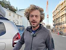 Варламов посетил супермаркет в Исландии и пожаловался на плохо выглядящие и дорогие овощи