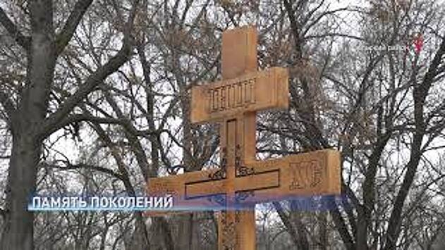 Почтить память героев Великой Отечественной войны собрались сегодня жители села Крученая Балка