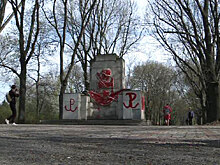 В Варшаве осквернили памятник воинам Красной Армии.