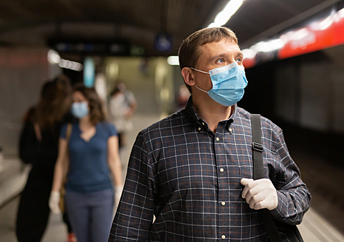 Хроники коронавируса: когда россияне смогут снять маски