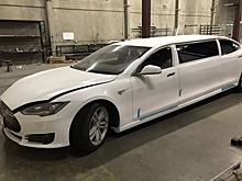 Первый лимузин Tesla выставили на онлайн-аукцион