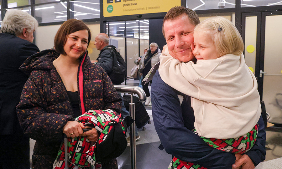 «Самолет был набит как маршрутка»: как россиян вывозят с Ближнего Востока