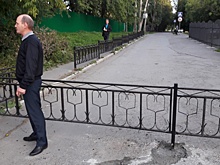 На Пионерке из-за требований безопасности забором закрыли сквозной проезд через улицу