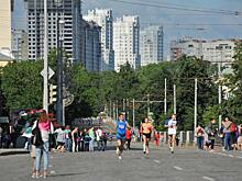 В Екатеринбурге марафон "Европа-Азия" собрал пять тысяч спортсменов