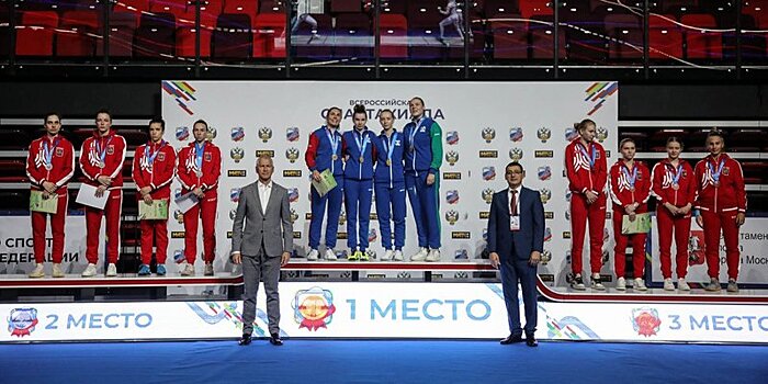 Фехтовальщицы первой команды Новосибирской области выиграли турнир "Московская сабля"
