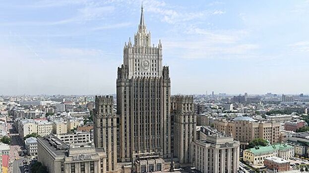 Захарова: Обеспокоены идеями США о снижении порога применения ядерного оружия