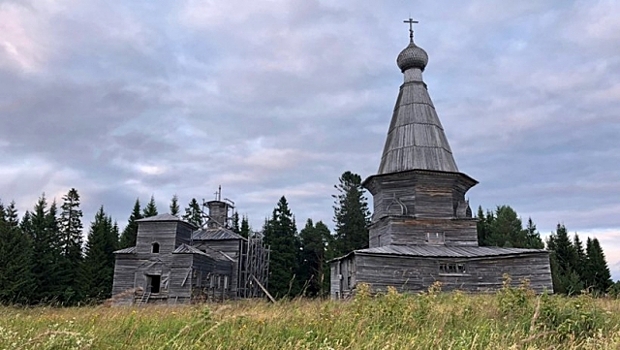 Три полуразрушенные церкви Архангельской области получили шанс на спасение