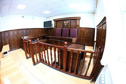 Челябинский суд рассмотрит дело о манекене с лицом президента