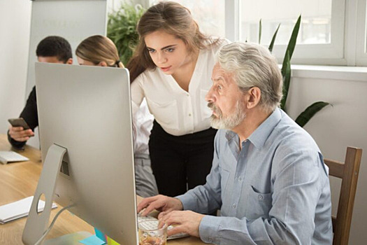 В декабре многим россиянам повысят пенсионные выплаты: кому и сколько достанется