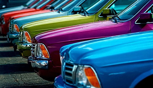 Какие цвета выбирают автомобилисты: десять самых популярных оттенков в 2025 году