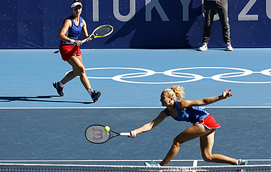 Чешские теннисистки Синякова и Крейчикова выиграли золото Олимпийских игр в парном разряде