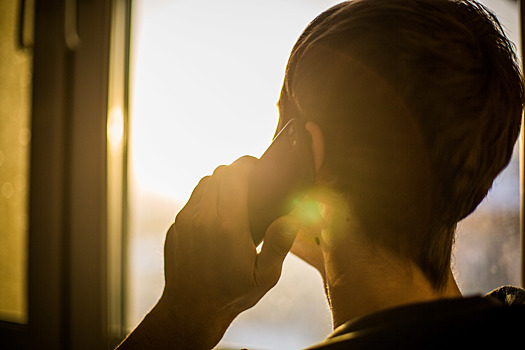 Новосибирцев атаковали мошенники из Йемена — после звонков со счёта телефона пропадают деньги