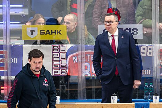 Главный тренер ЦСКА — о ситуации с Каменевым: сложная тема. Отсутствие сказалось