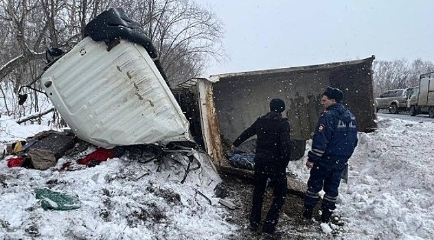 В ДТП на Камчатке погиб 38-летний водитель грузовика Isuzu