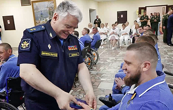 Участникам СВО в госпитале Вишневского вручили дипломы о дополнительном образовании