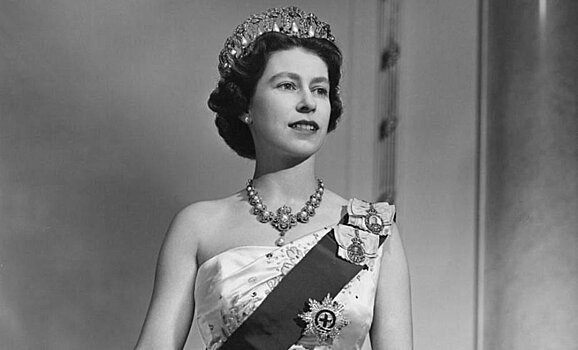 Британцы прощаются с Елизаветой II: как проходят похороны королевы