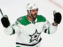 «Невозможно перестать смеяться». Случайный гол Радулова плечом принес «Далласу» вторую победу над «Колорадо»