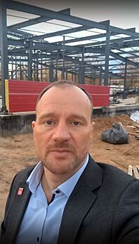 Каркас будущего бассейна полностью смонтировали в Можге