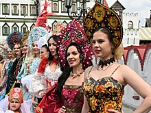 Почему русский кокошник снова в тренде и как его носить