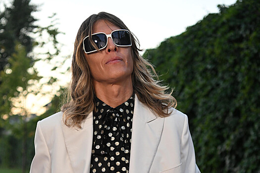 Стилист Лисовец назвал лучшие украшения для елки на Новый год