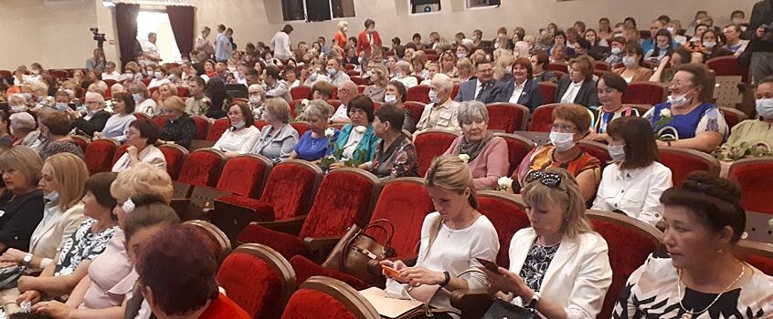 Для соцработников Удмуртии показали рок-оперу в честь профессионального праздника