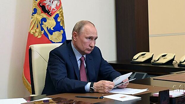 Путин призвал усилить санитарные требования во время ЕГЭ