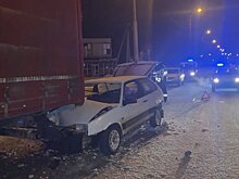 В Пензе 15-летний подросток на ВАЗе въехал под фуру
