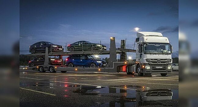BMW поздравила Mercedes-Benz с днем дальнобойщика в РФ