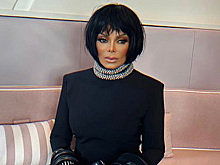 Сестра Майкла Джексона удивила фанатов внешним сходством с покойным братом