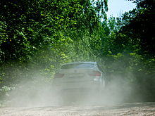 Ребенка-сироту могут лишить квартиры из-за поджога чужого автомобиля