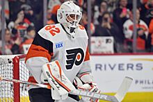 Инсайдер НХЛ: «Филадельфия» уже ведёт переговоры с Федотовым о долгосрочном контракте
