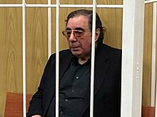 Суд отправил под стражу обвиняемого в афере с имуществом Баталова