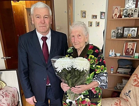 101-летие отметила ветеран Великой Отечественной войны из Нижнего Новгорода Александра Денисова